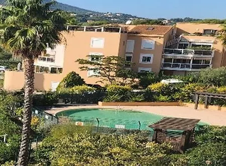 Duplex Vue Panoramique Sur Le Golfe De Giens Avec Piscine アパート